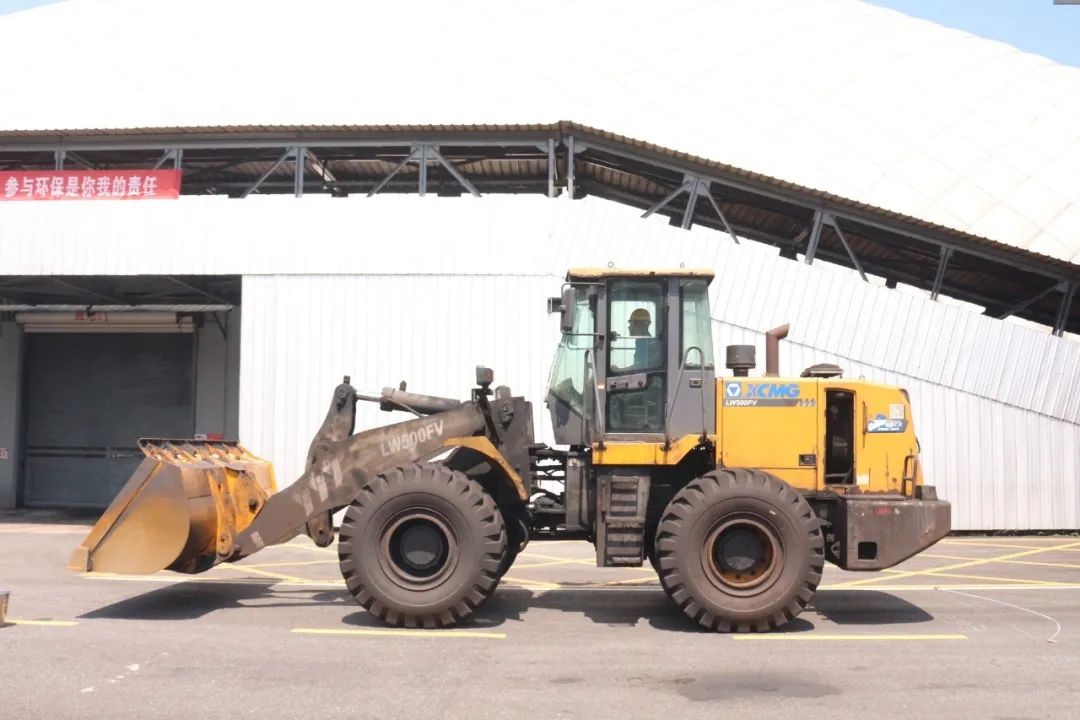 以赛促学练“精兵” ——91短视频
举办装载车司机技术比武大赛